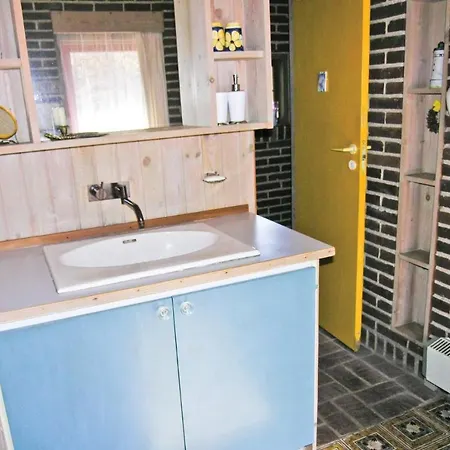 Ferienhaus Strandhaus Mit 2 Schlafzimmern In Asperup