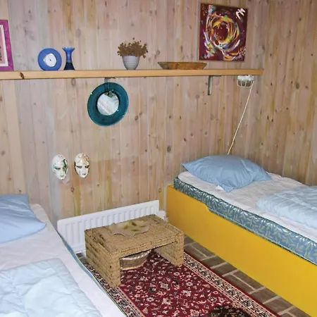 Ferienhaus Strandhaus Mit 2 Schlafzimmern In Asperup *